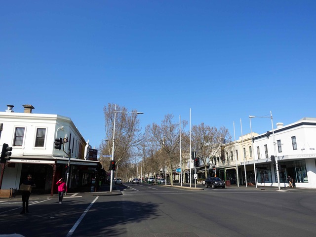 Faraday St と Lygon St の交差点 2_edit