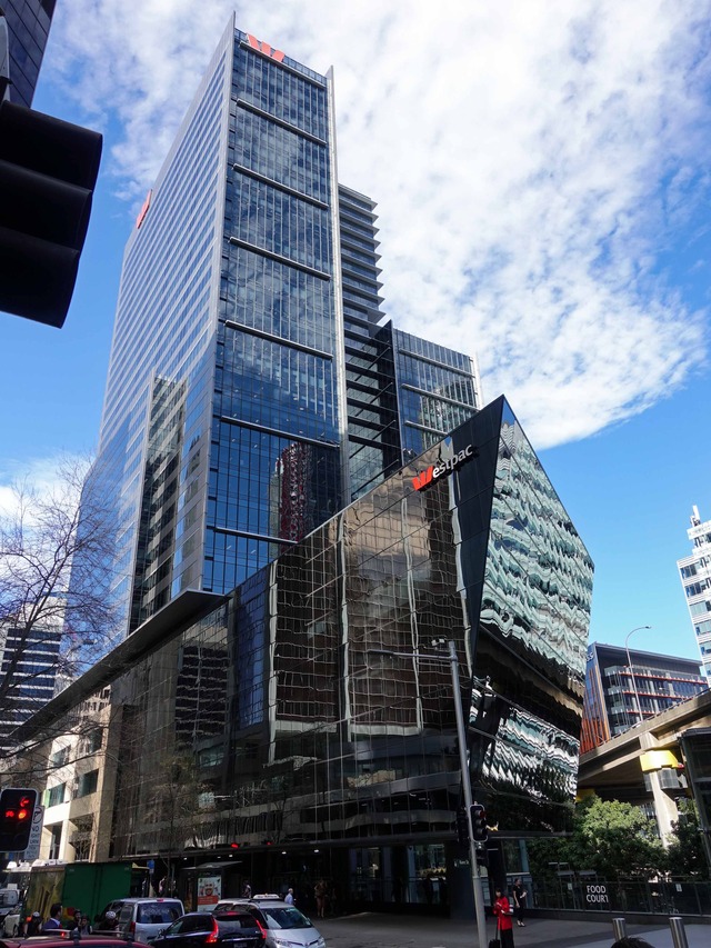 Margaret St と Kent St の交差点 2_edit