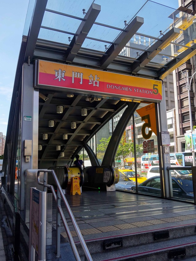 東門駅 4_edit