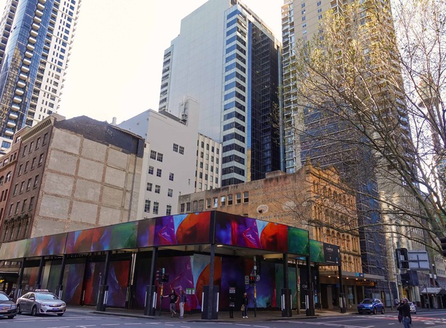 Bathurst St と Castlereagh St の交差点_edit