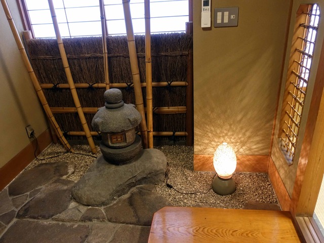 部屋の前 1_edit