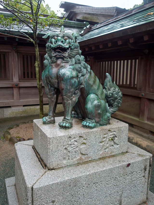 神門前の狛犬 1_edit