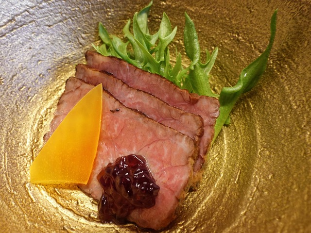 牛肉の炙り焼き,赤ワインのジュレがけ 3_edit