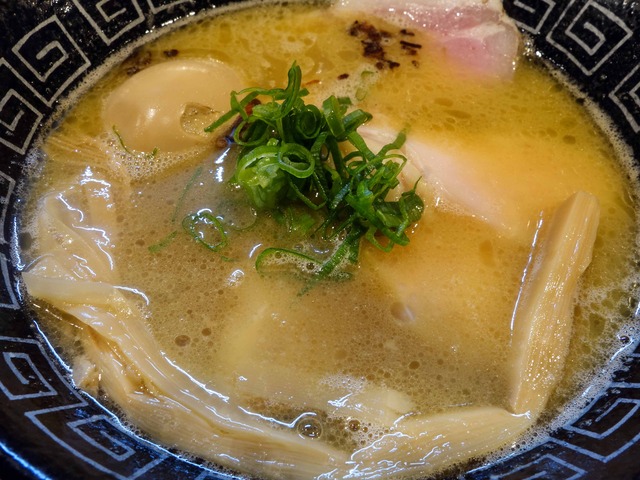 特製白湯らぁ麺 3_edit