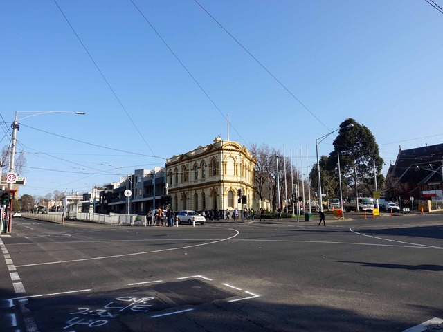 Lygon St と Elgin St の交差点 1_edit