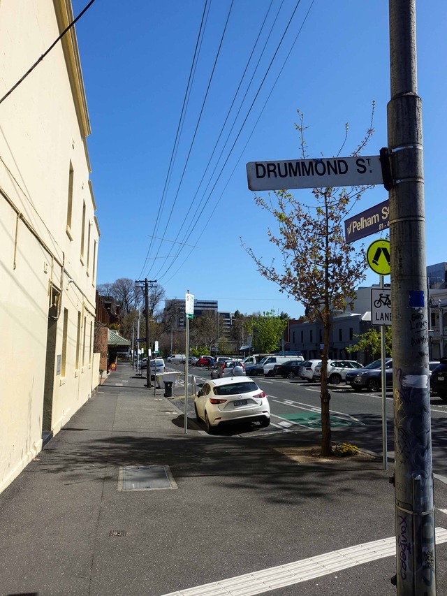 Drummond St と Pelham St の交差点 1_edit