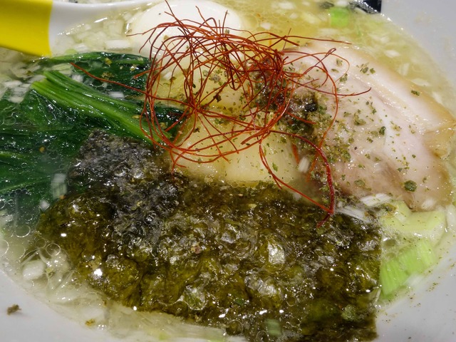 パイナップルラーメン(塩)+ パイナップル味玉 2_edit
