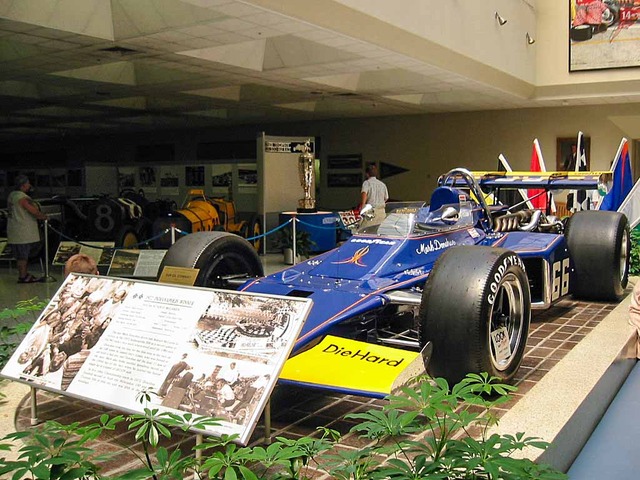 インディ500 博物館内 2_edit
