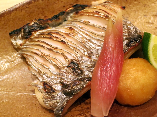 太刀魚の塩焼き 3_edit