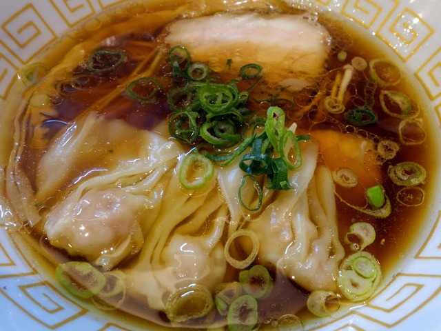 海老ワンタン醤油らぁ麺 3_edit