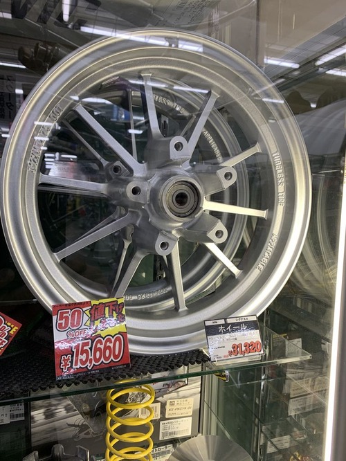3f142ca6-s.jpg シグナスx4型 5型廃盤RPMホイール 転がし用タイヤ付き