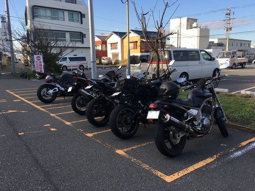 バイク後ろ