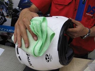 ヘルメットクリーニング feat.とある販売員ww 緑2りんかん 平日 イベント ヘルメットクリーニング