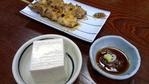 笹乃雪 冷奴・焼き鳥