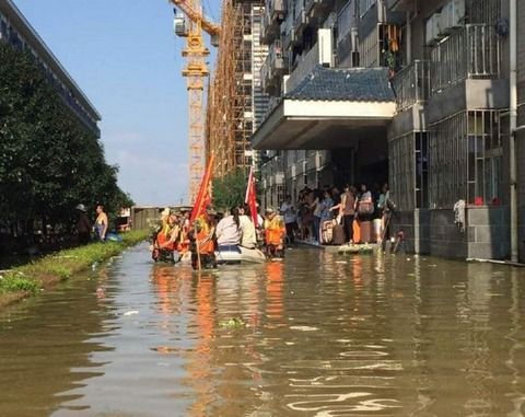 ”中国大豪雨”が武漢市を『凄まじすぎる”海上都市もどき”』に変貌させた模様。都市計画の欠陥が思いっきり露呈