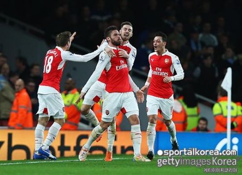 韓国ネチズン反応…アーセナルがマンCに2-1で勝利して2位を守る