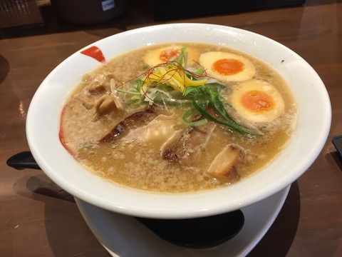 魚介豚骨しょうゆ味玉増し