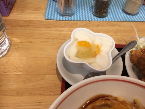 杏仁豆腐
