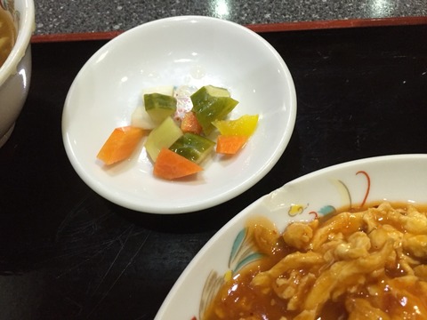 サービスランチ・漬物