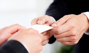 topimg_middle_businessmanar_4