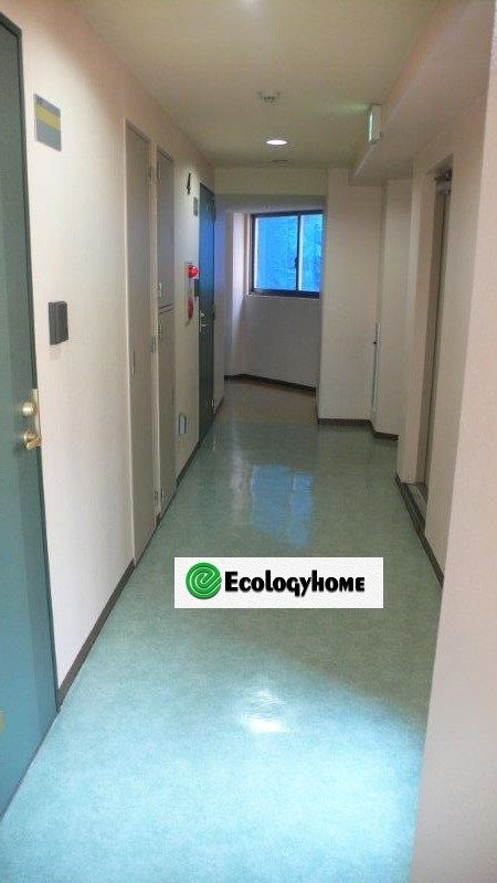 オペラヒルズ共用廊下
