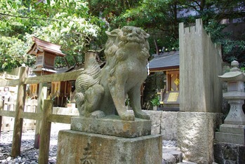 狛犬(こまいぬ)