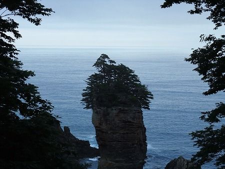 三王岩ひとつ