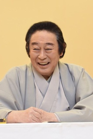 尾上菊五郎インタビューカット