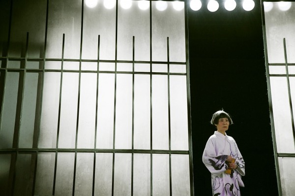 s_06 世田谷パブリックシアター『お勢登場』撮影:細野晋司_AHY1602