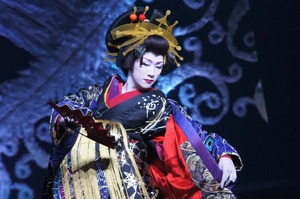 早乙女太一が華麗に舞い、自分の影と切り結ぶ『龍と牡丹 2012』 : 観劇予報