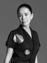 01河瀬直美(photographed by LESLIE KEE) (2)