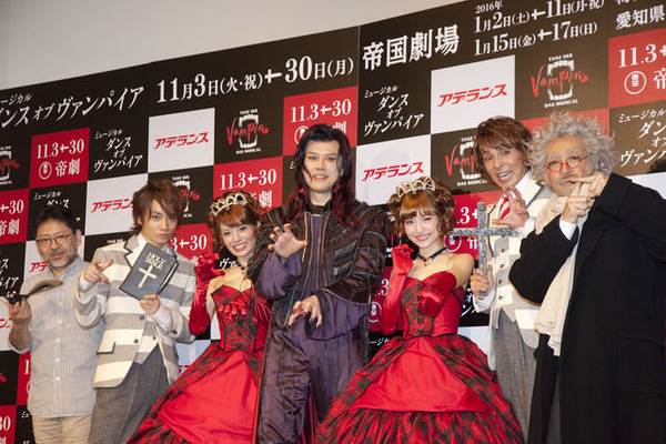 再演を重ねる大人気ミュージカル『ダンス・オブ・ヴァンパイア』製作
