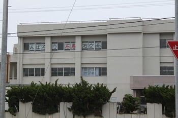 s23