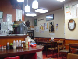 山田ホームレストラン店内