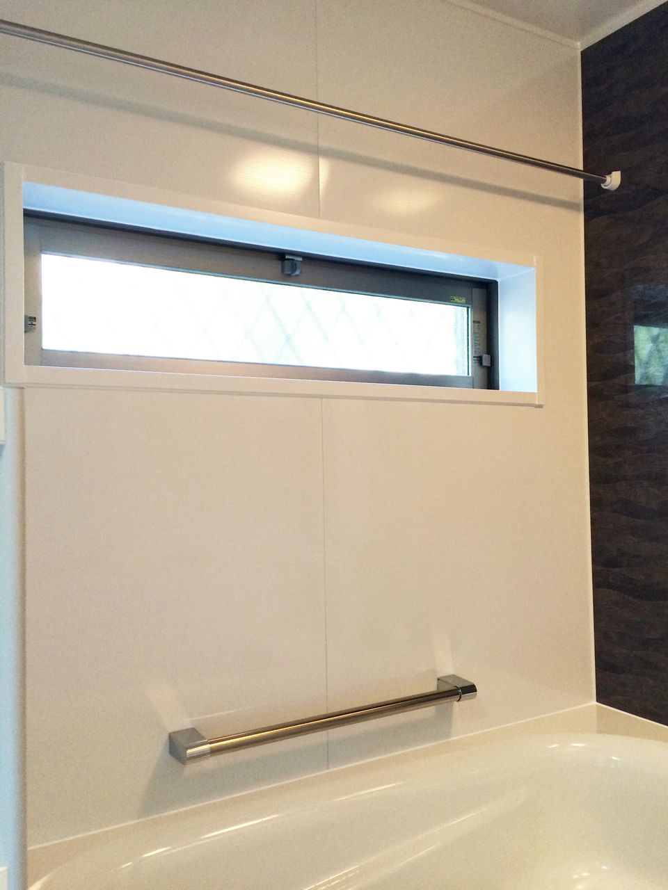 10件 浴室 窓 おすすめの画像 浴室 窓 窓 バスルーム