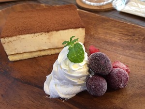 tiramisu_cafe