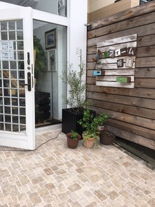 entrance_cafe