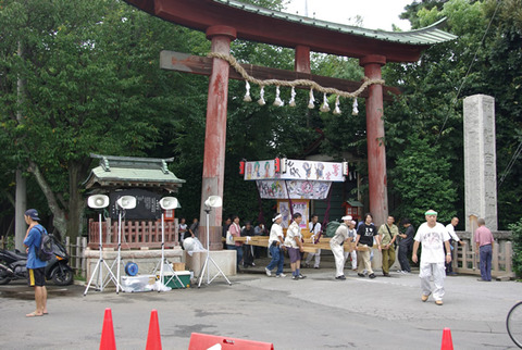 土師祭2011 (10:20)らき☆すた神輿移動