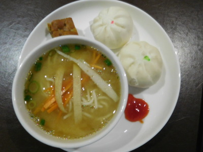 blog-image-Kuala-Lumpur-lounge-food