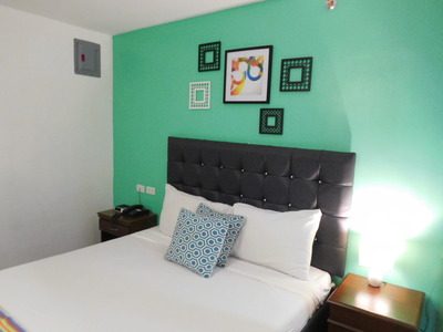 Angeles-950Condotel-room (2)