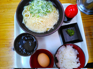 宮崎きっちょううどん朝定食