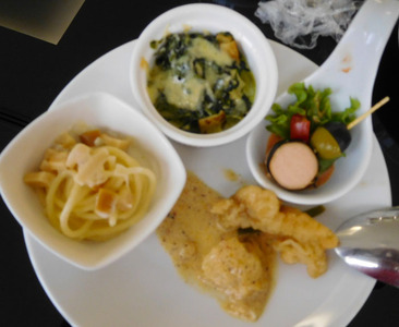 blog-image-Bangkok-Don Mueang-Airport-lounge-Coral-food