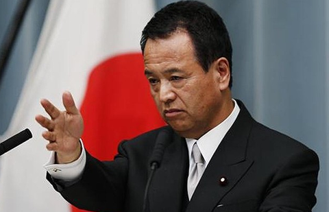 甘利経済再生担当相