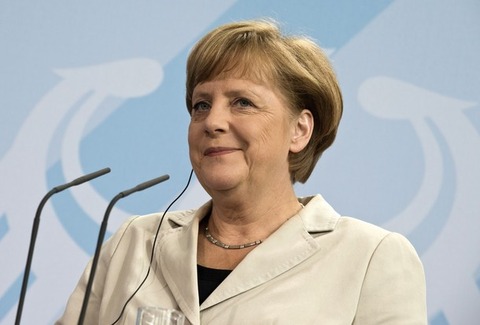 メルケル首相25