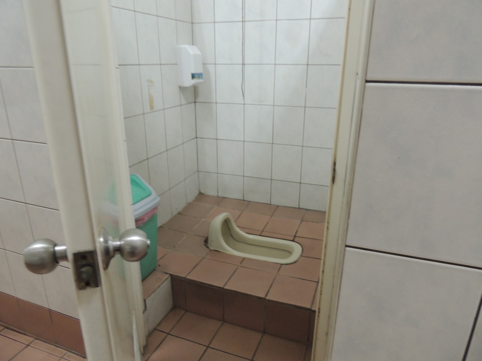 [K]気楽にいこうよ！ 台湾の公衆トイレ