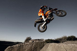 KTM �Х���