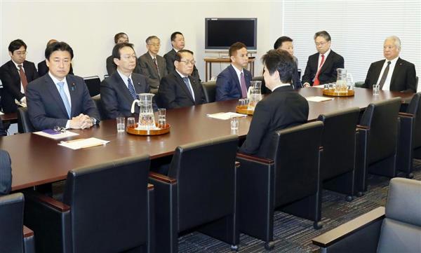 soc1904240013-p1
