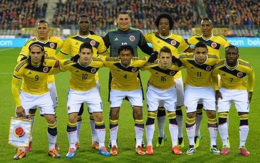 Colombia-13-15-adidas-home-kit-yellow-white-white-line-up