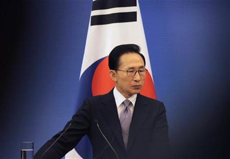 2012-08-23T103010Z_1_CTYE87M0T6D00_RTROPTP_2_CHINA-SUMMIT