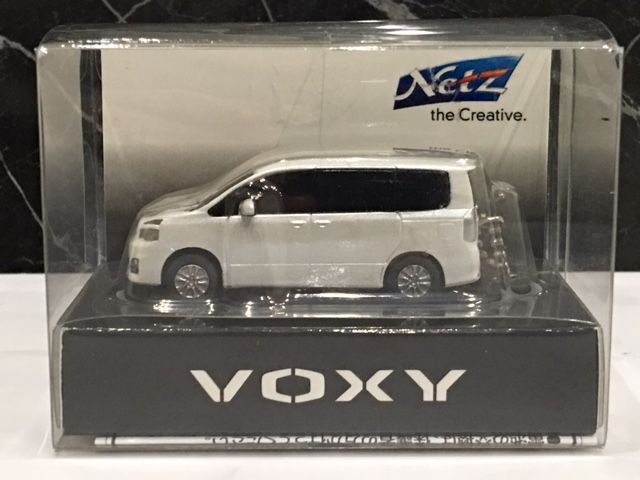 VOXY プルバックカー　LEDキーホルダー　ミニカー Amazon.co.jp: ミニカー LEDキーホルダー ミニカー 3代目